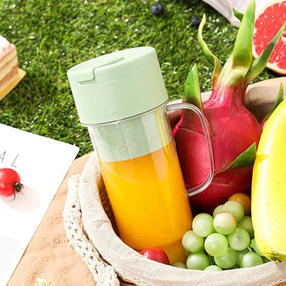 Portable Mini Juicer Blender – Cordless Rechargeable Juicing Cup with Straw for Home & Travel